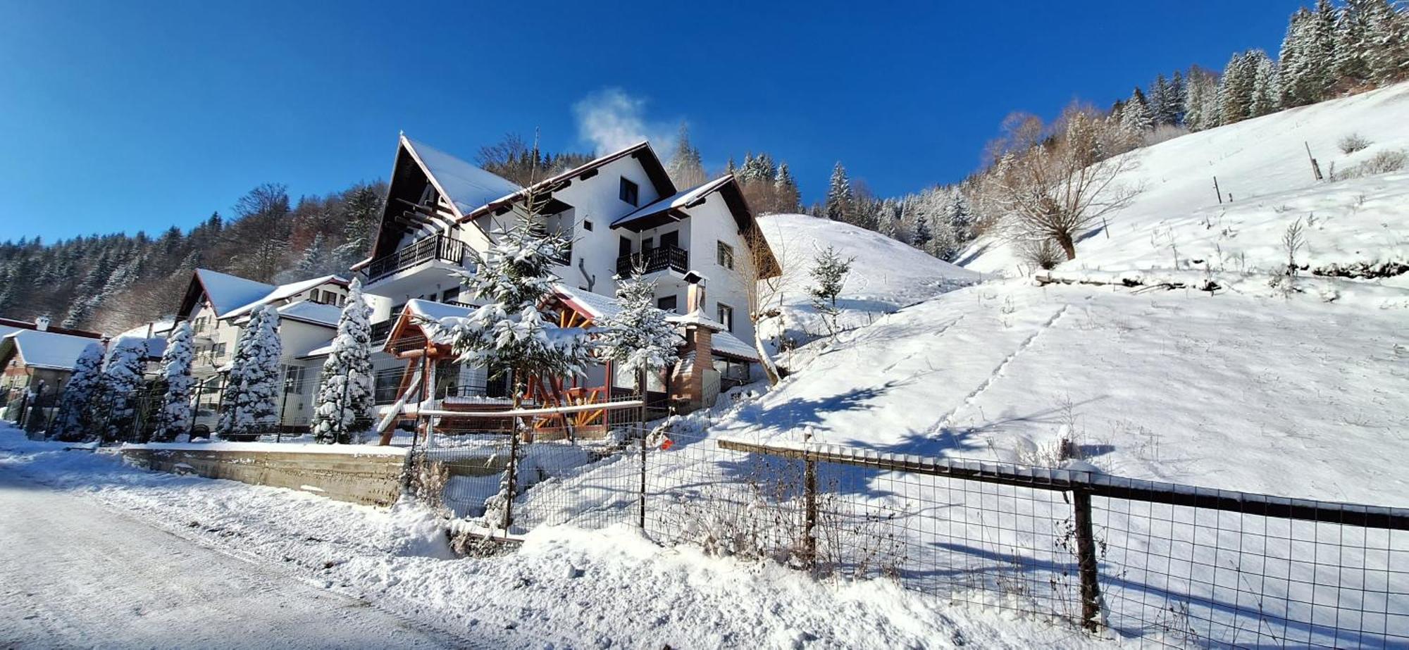 La Cascade 2 Hotell Moeciu De Sus Exteriör bild