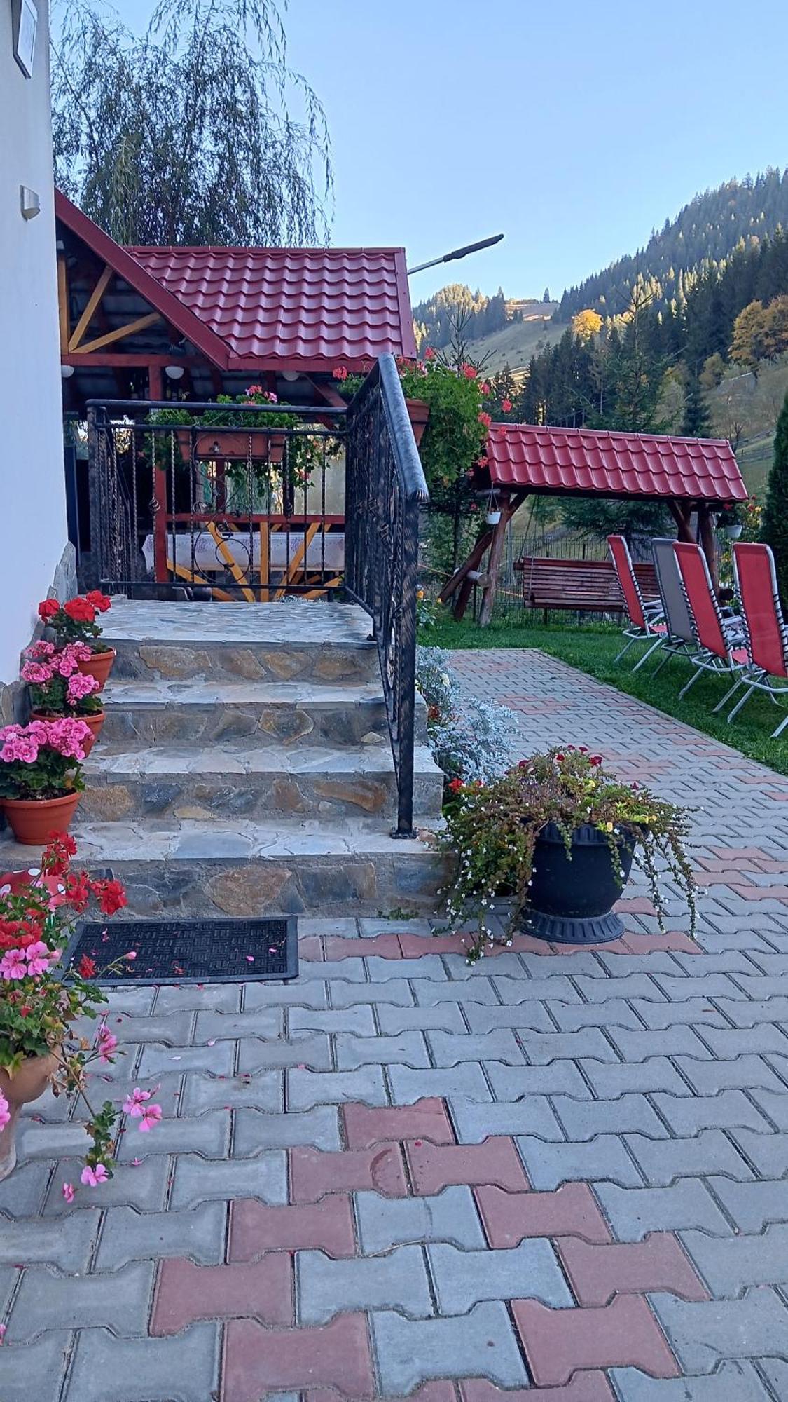 La Cascade 2 Hotell Moeciu De Sus Exteriör bild